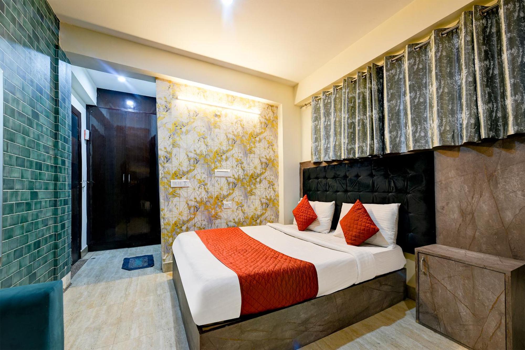 Hotel Square Plaza At Airport New Delhi Eksteriør bilde